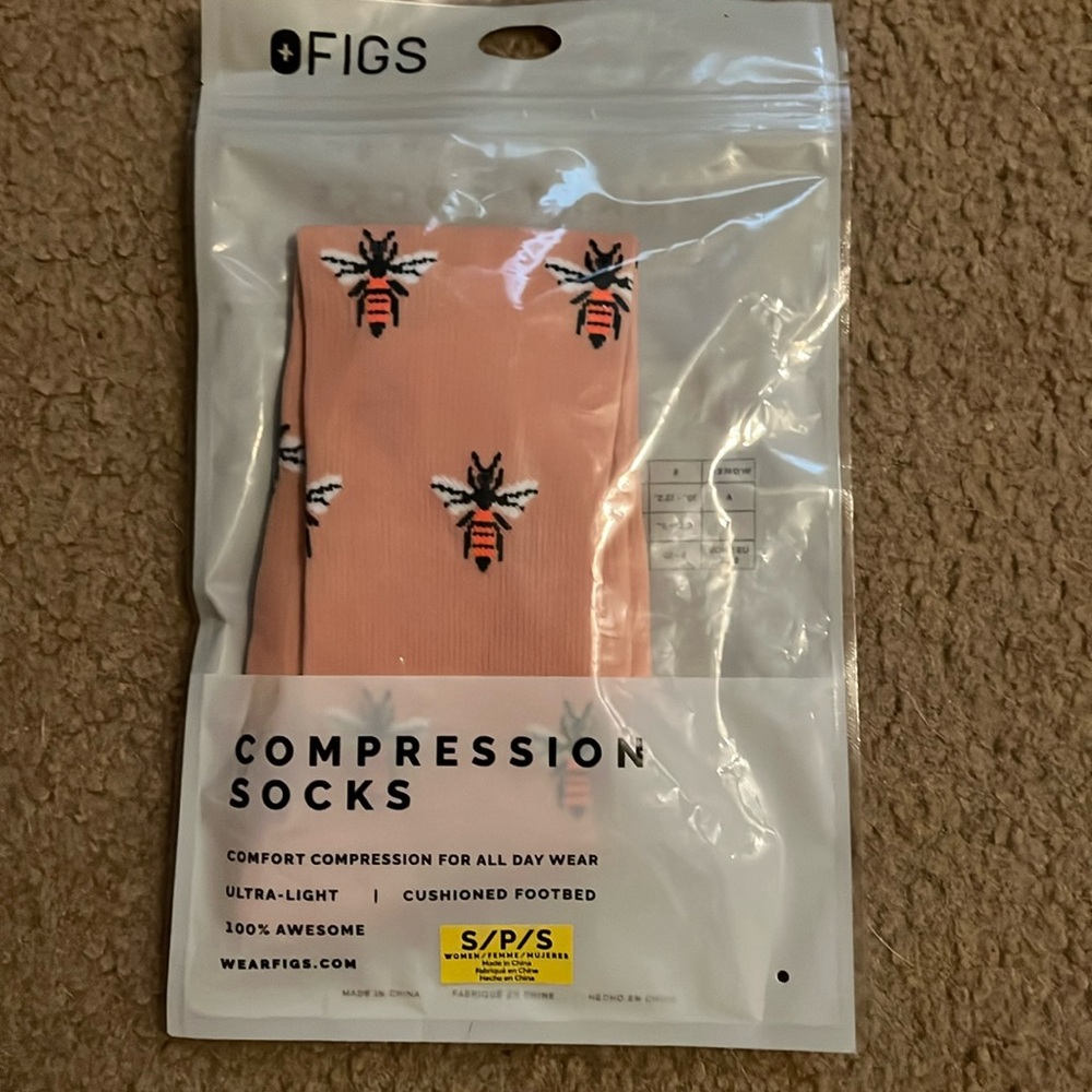 Figs bee compression socks small